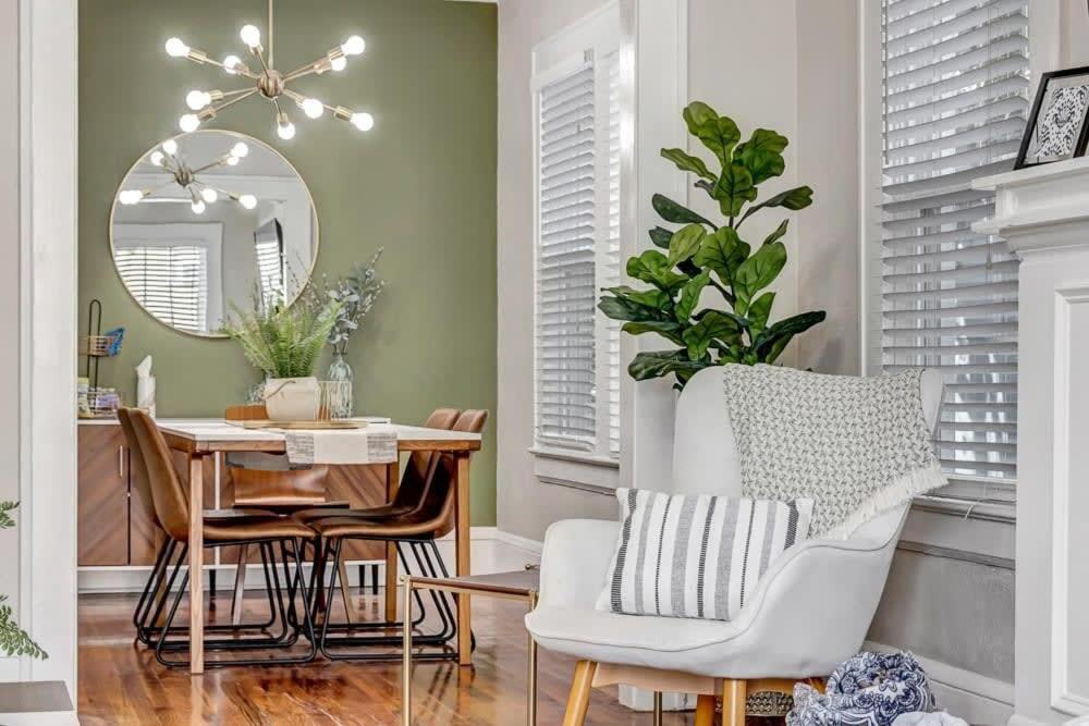 Cozy Retreat - Walkable To Bars & Restaurants Villa Jacksonville Bagian luar foto