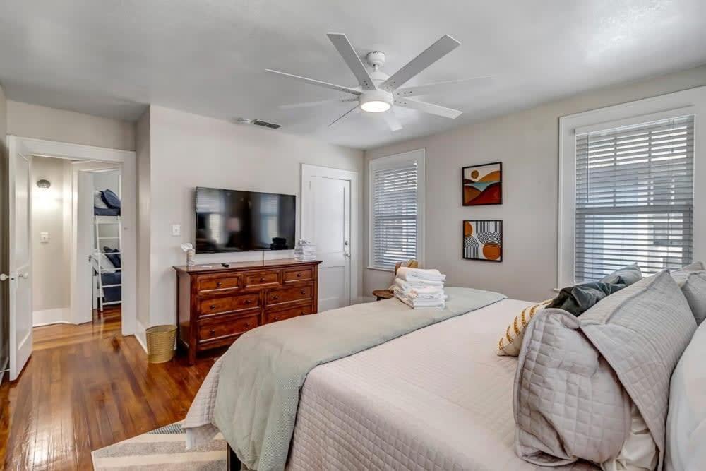 Cozy Retreat - Walkable To Bars & Restaurants Villa Jacksonville Bagian luar foto