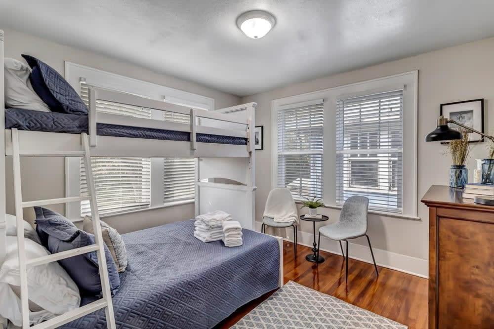 Cozy Retreat - Walkable To Bars & Restaurants Villa Jacksonville Bagian luar foto